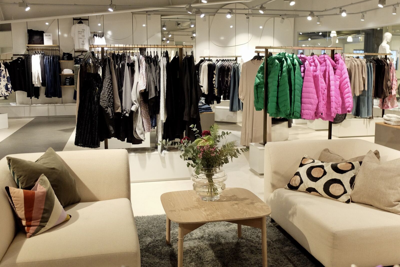 326248556_573036191504680_8942779539515598567_n-medium